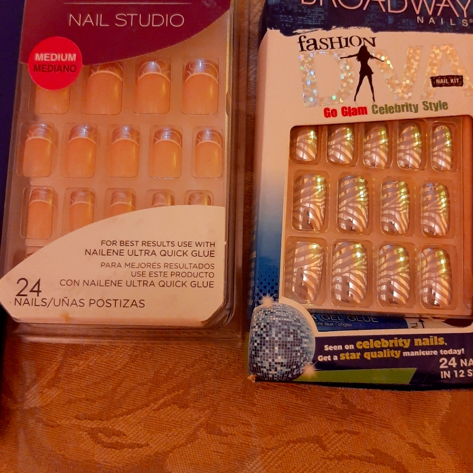 False Nails